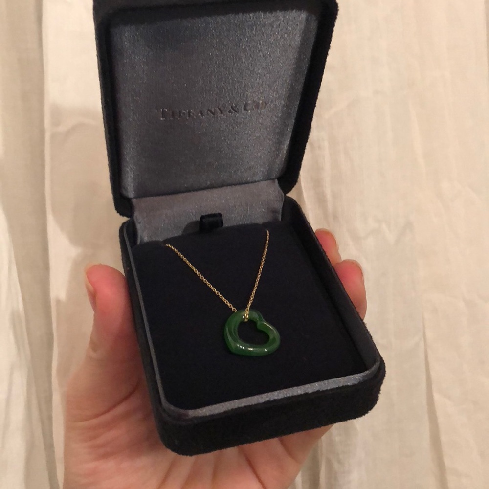 BRAND NEW NEVER WORN TIFFANY JADE NECKLACE